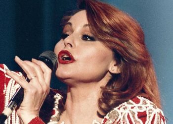 10 Best Rocío Dúrcal Songs of All Time