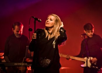 10 Best Saint Etienne Songs of All Time