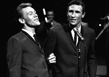 10 Best The Righteous Brothers Songs of All Time