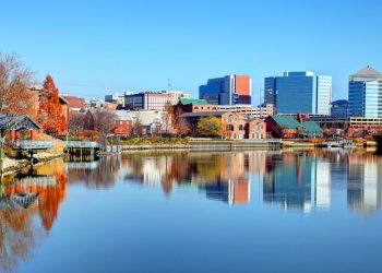 20 Famous Singers from Delaware