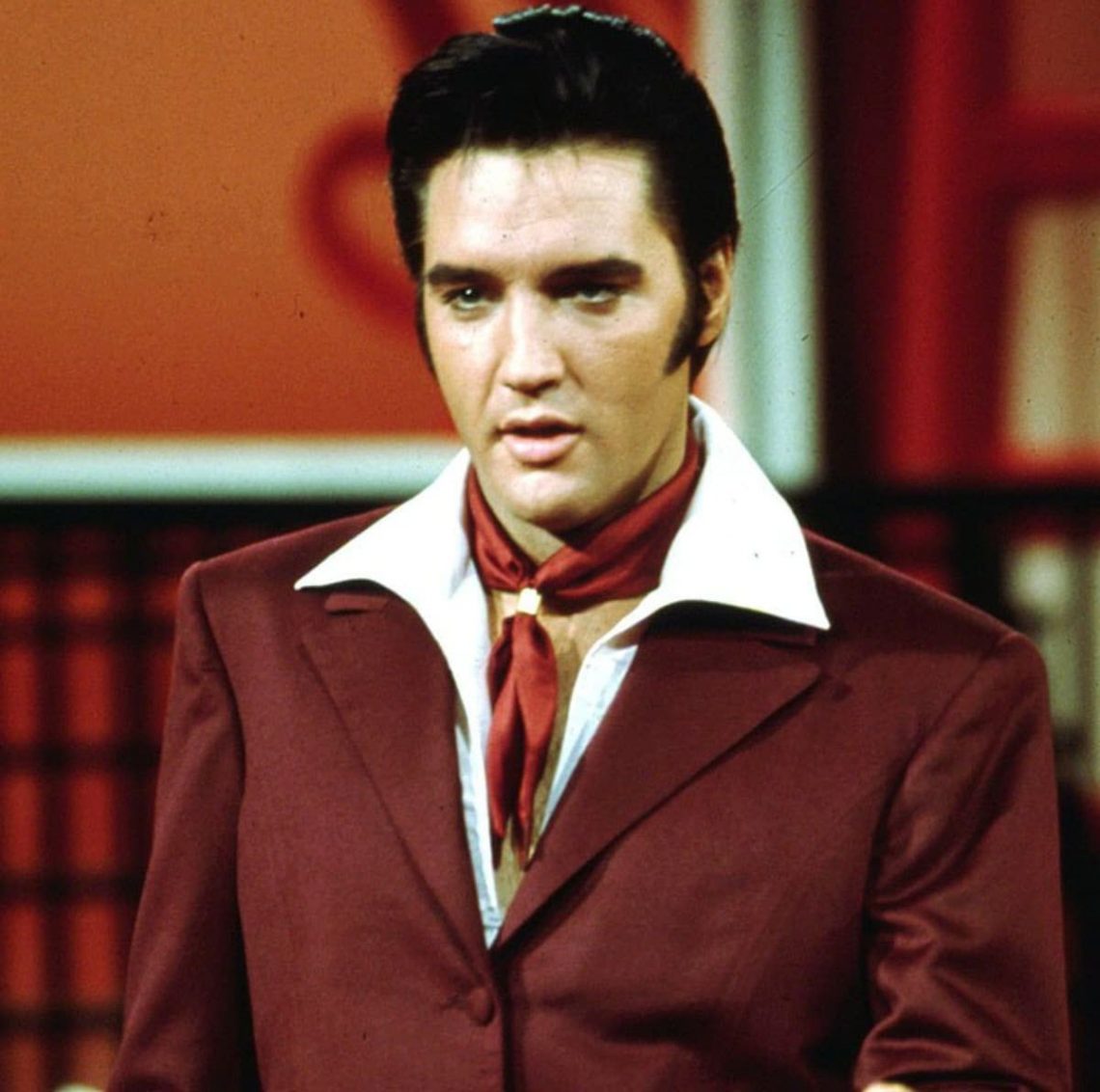 10-best-elvis-presley-songs-of-all-time-singersroom