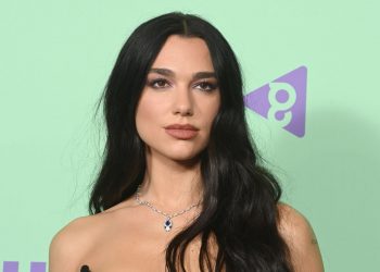 20 Famous British Singers