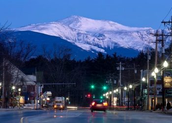 20 Famous Singers from New Hampshire