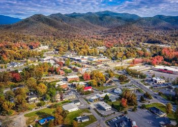 20 Famous Singers from North Carolina