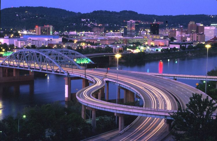 20 Famous Singers from West Virginia