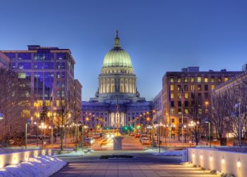 20 Famous Singers from Wisconsin