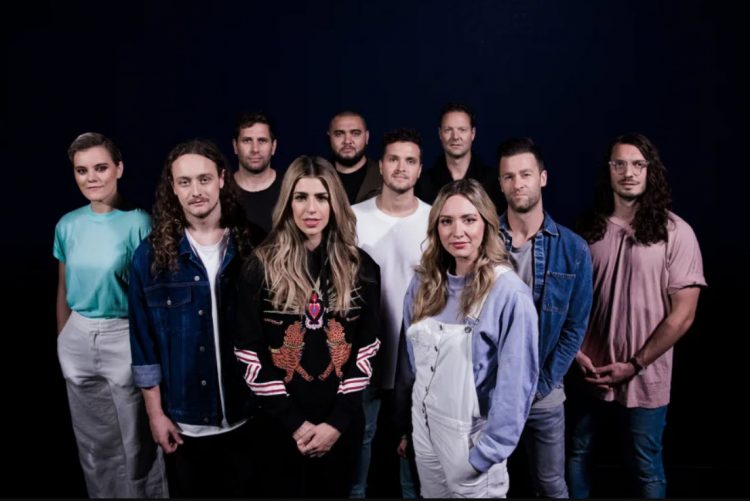 20 Best Hillsong Worship Songs of All Time - Singersroom.com