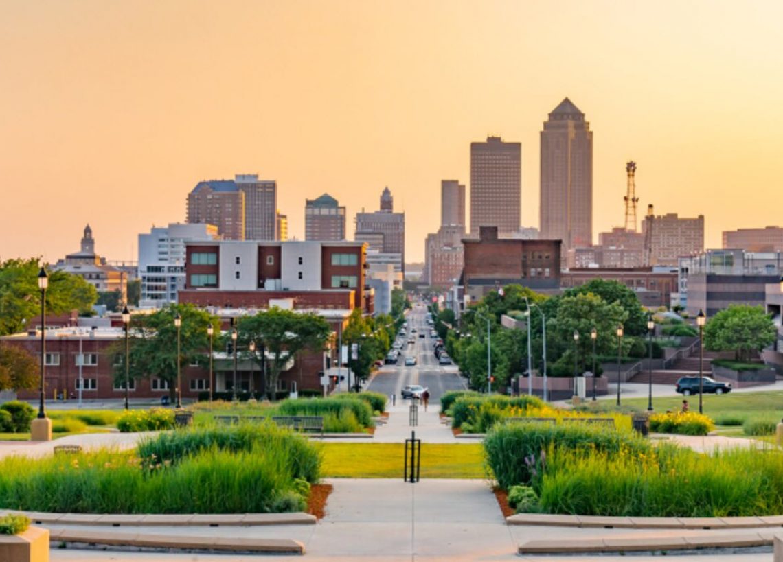 20 Famous Singers from Iowa