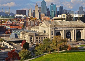 20 Famous Singers from Kansas