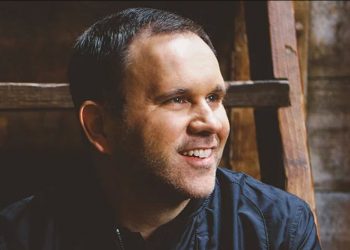 10 Best Matt Redman Worship Songs of All Time