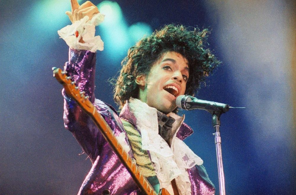 10 Best Prince Songs of All Time - Singersroom.com