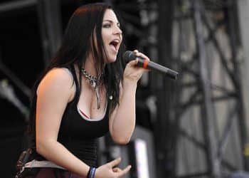 10 Best Evanescence Songs of All Time
