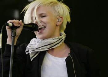 10 Best Robyn Songs of All Time