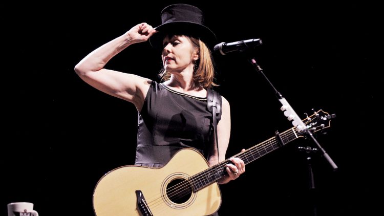 10 Best Suzanne Vega Songs of All Time