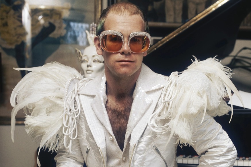 10 Best Elton John Songs of All Time - Singersroom.com
