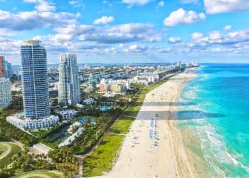 10 Famous Singers from Florida