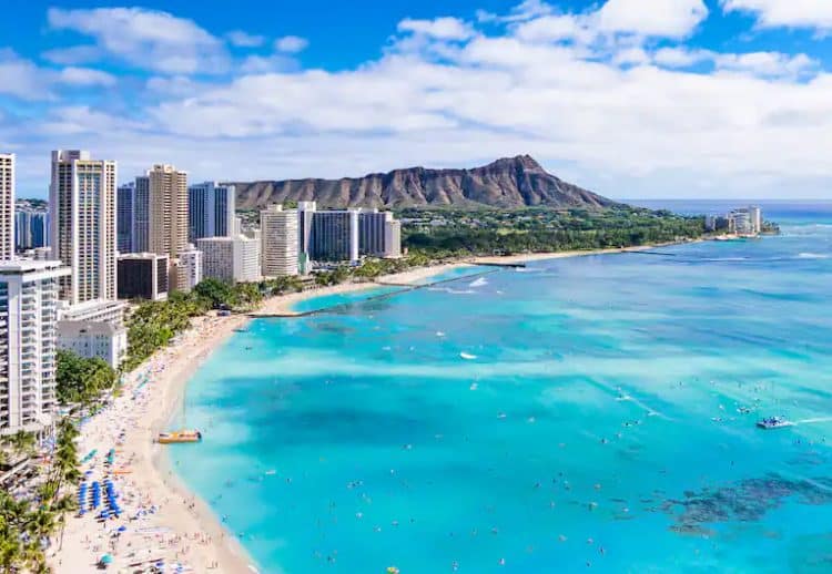 10 Famous Singers from Hawaii