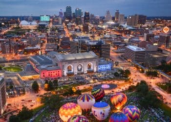 10 Famous Singers from Kansas