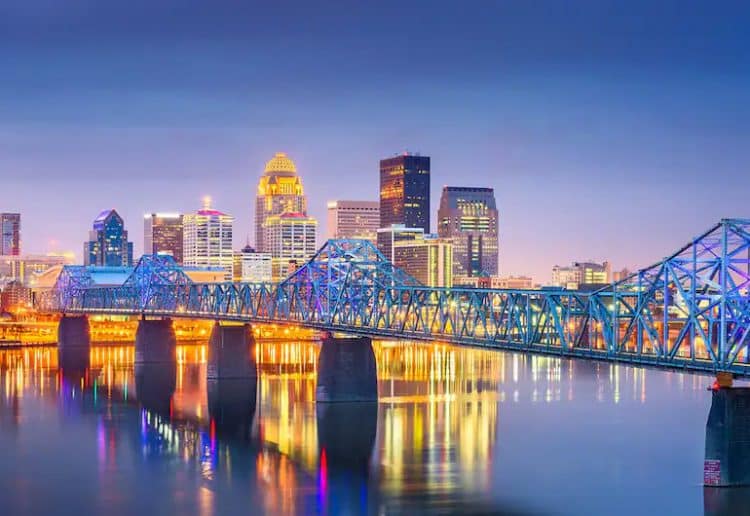 10 Famous Singers from Kentucky