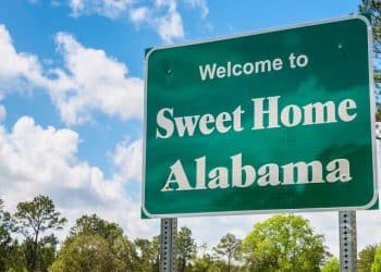 10 Famous Singers from Alabama