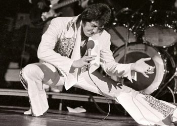 10 Best Elvis Presley Songs of All Time