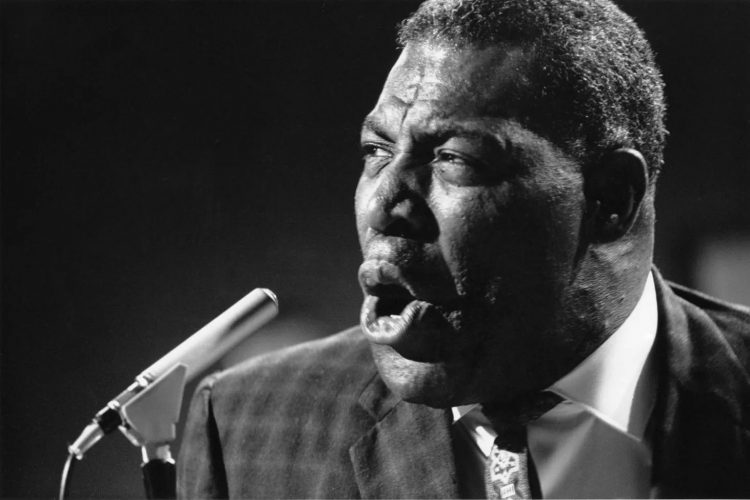 10 Best Howlin Wolf Songs Of All Time - Singersroom.com