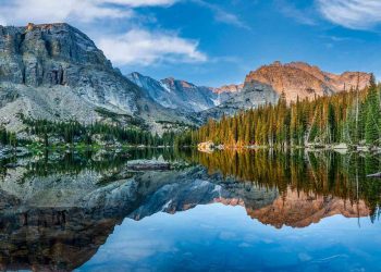 20 Famous Singers from Colorado