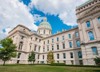 10 Famous Singers from Indiana