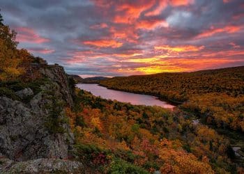 10 Famous Singers from Michigan