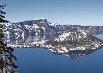 10 Famous Singers from Oregon