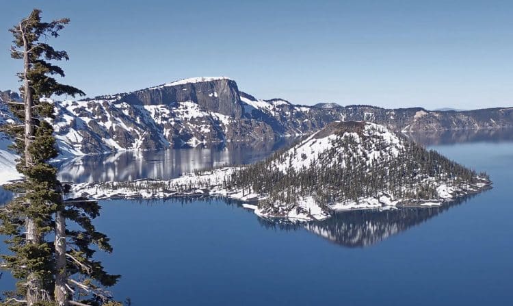 10 Famous Singers from Oregon