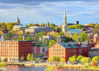 10 Famous Singers from Rhode Island