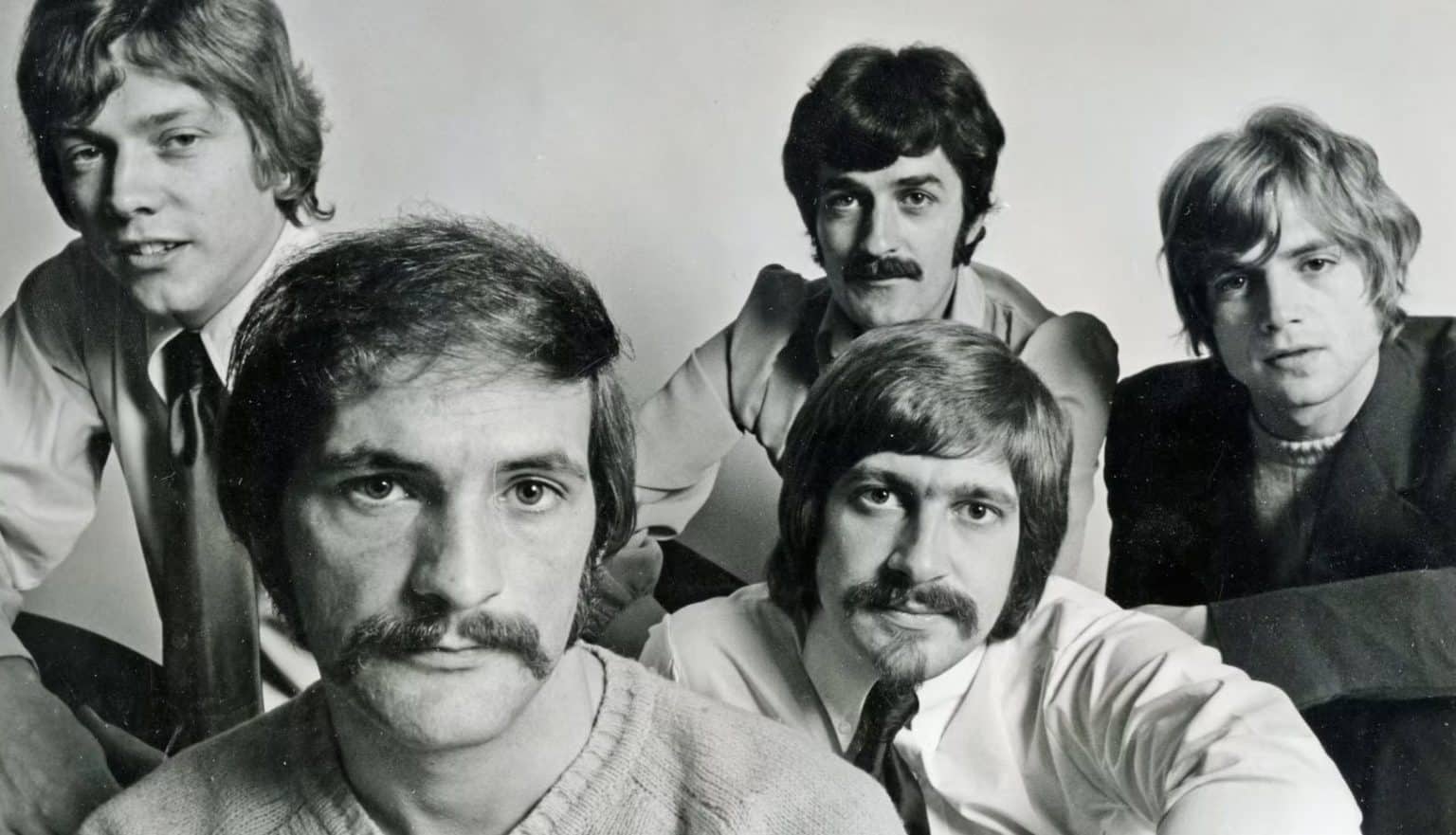 10 Best The Moody Blues Songs of All Time - Singersroom.com