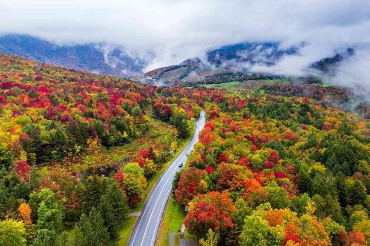 10 Famous Singers from Vermont