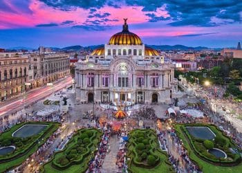 10 Famous Singers from Mexico