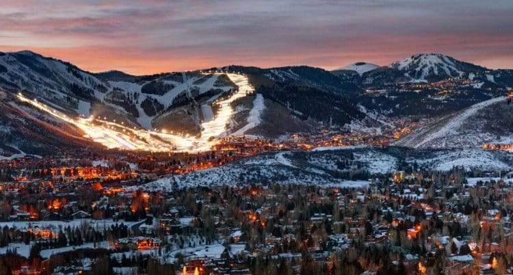 10 Famous Singers from Utah