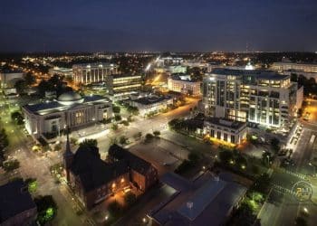 10 Famous Singers from Alabama