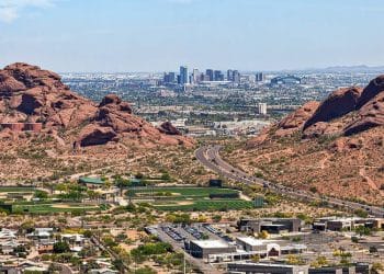 10 Famous Singers from Arizona