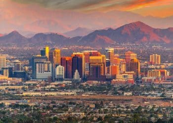 10 Famous Singers from Arizona