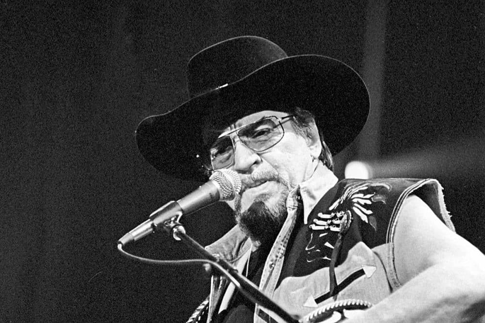 10 Best Waylon Jennings Songs of All Time