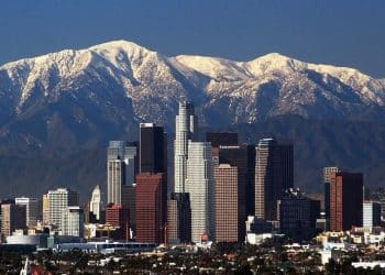 10 Famous Singers from California