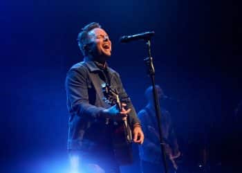 10 Best Chris Tomlin Songs of All Time