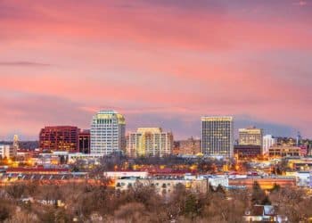 10 Famous Singers from Colorado