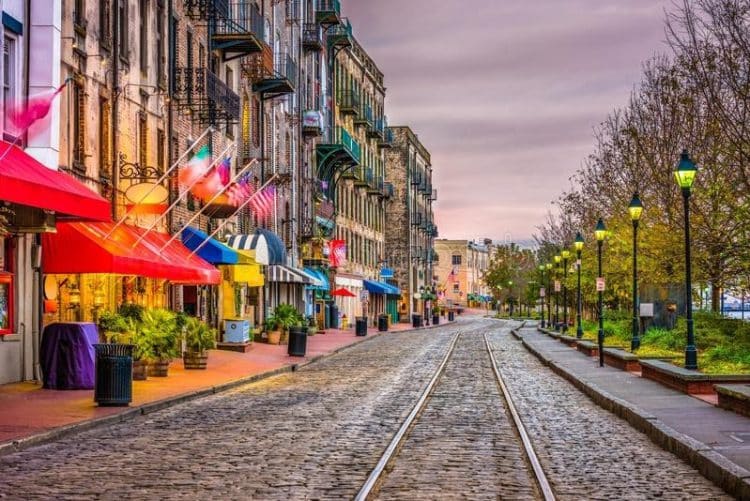 10 Famous Singers from Georgia