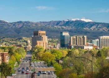 10 Famous Singers from Idaho