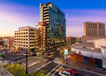 10 Famous Singers from Idaho