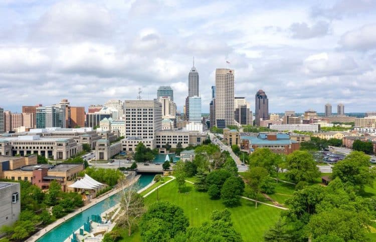 10 Famous Singers from Indiana