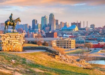 10 Famous Singers from Kansas