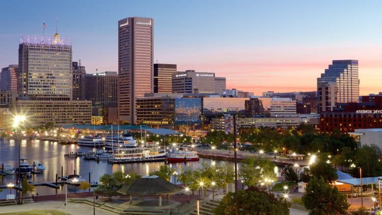 10 Famous Singers from Maryland