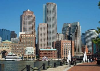 10 Famous Singers from Massachusetts